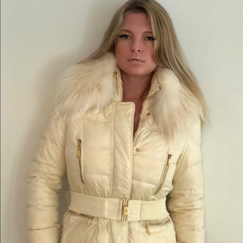 Meet your Posher, April